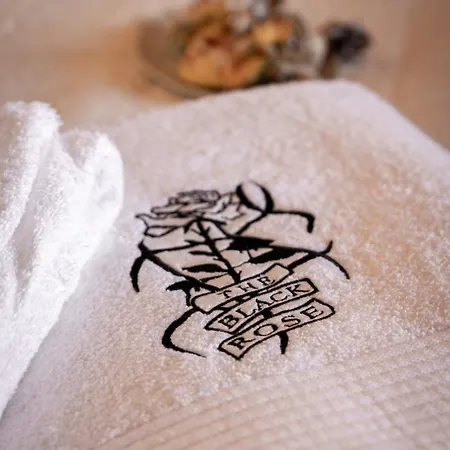 The Black Rose Country House Сasa de vacaciones