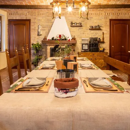 Сasa de vacaciones The Black Rose Country House *