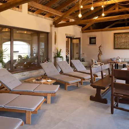Сasa de vacaciones The Black Rose Country House