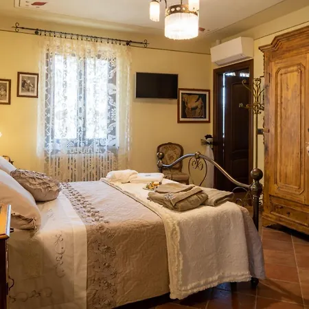 The Black Rose Country House